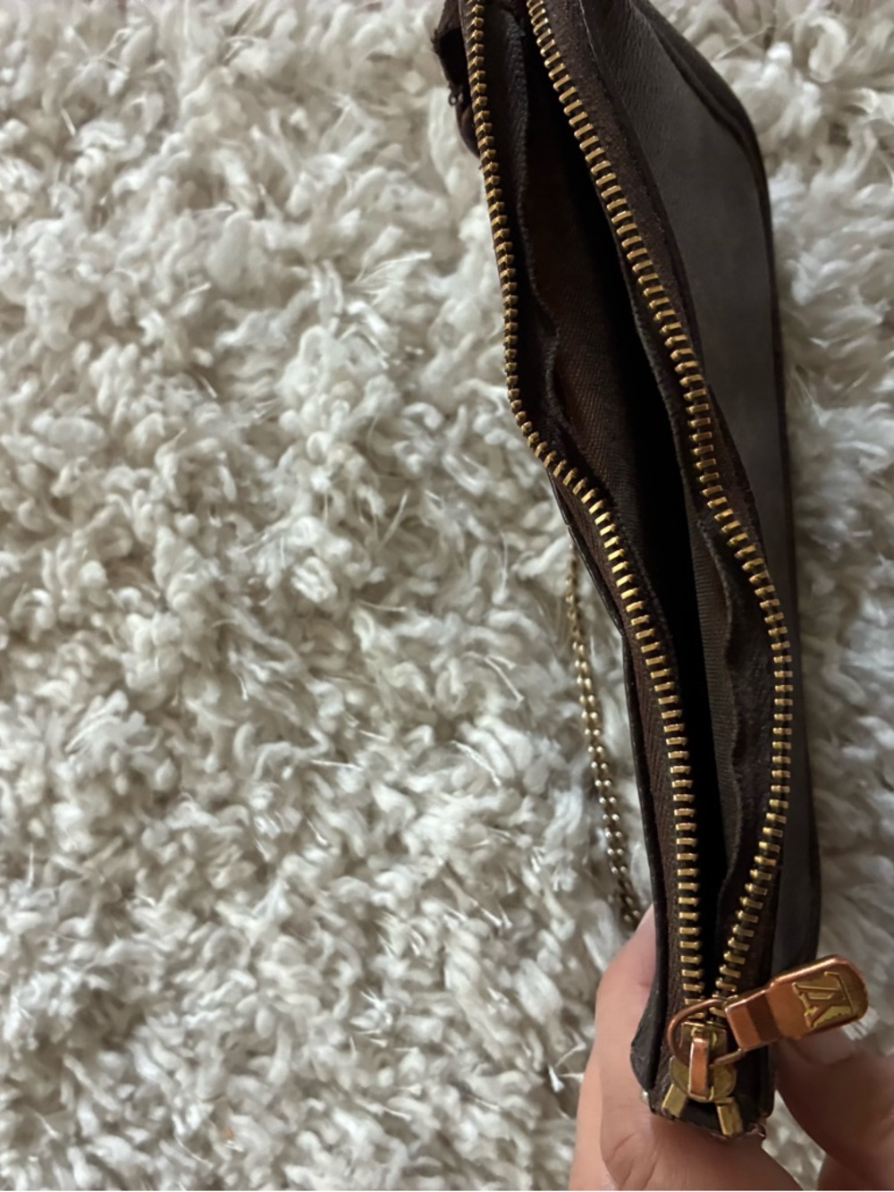 Authentic Louis Vuitton Monogram small pouch with Gold Chain - Picture 3 of 5